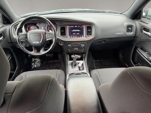 Used 2019 Dodge Charger SXT AWD/4WD image 34