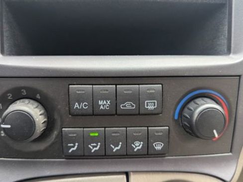 Used 2005 Hyundai Sonata GL FWD image 33