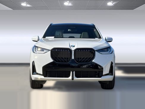 Used 2026 BMW X3 xDrive30i w/ Premium Package AWD/4WD image 6