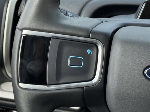 Used 2025 Ford Expedition Active image 12