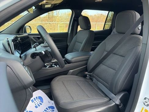 New 2026 Chevrolet Traverse LT w/ Midnight/Sport Edition image 24