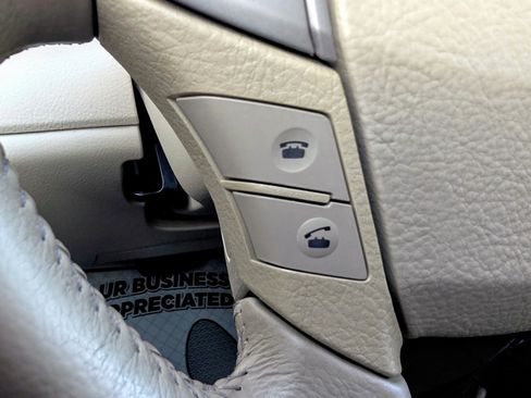 Used 2008 Toyota Avalon Limited FWD image 25