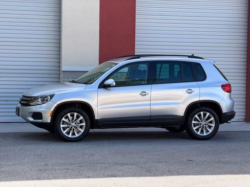 Used 2015 Volkswagen Tiguan SE FWD image 14