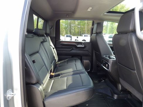 Used 2024 GMC Sierra 2500 Denali w/ Denali Reserve Package AWD/4WD image 41