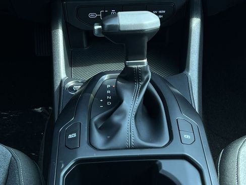 New 2026 Kia K4 FWD image 28