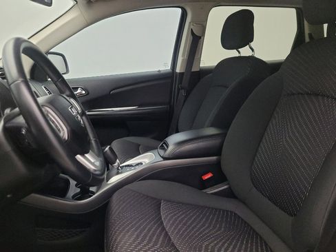 Used 2018 Dodge Journey SE w/ Connectivity Group FWD image 17