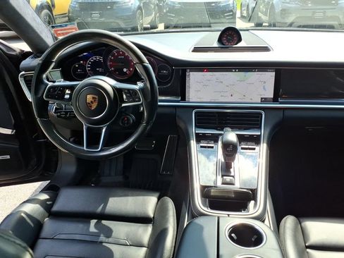 Used 2020 Porsche Panamera GTS AWD/4WD image 18