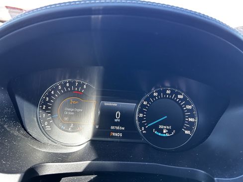 Used 2018 Ford Explorer Platinum image 16