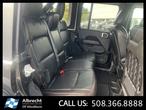 Used 2022 Jeep Wrangler Unlimited Rubicon w/ Cold Weather Group image 19
