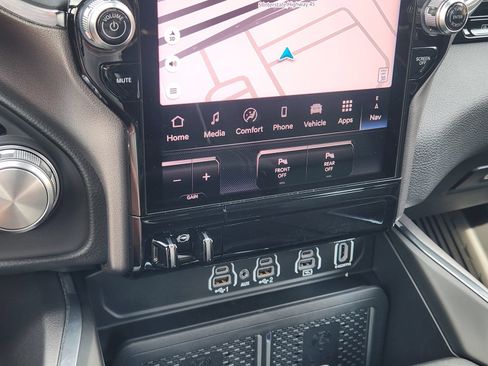 New 2026 RAM 1500 Laramie w/ Night Edition AWD/4WD image 18