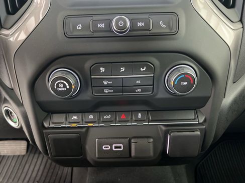 Used 2026 Chevrolet Silverado 1500 Custom w/ Turbomax Blackout Package AWD/4WD image 16