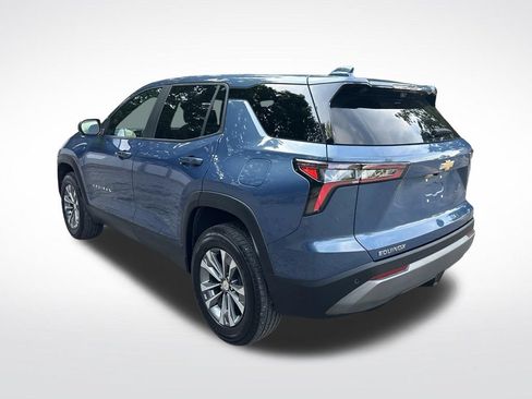 Used 2025 Chevrolet Equinox LT w/ Safety and Technology Package FWD image 3