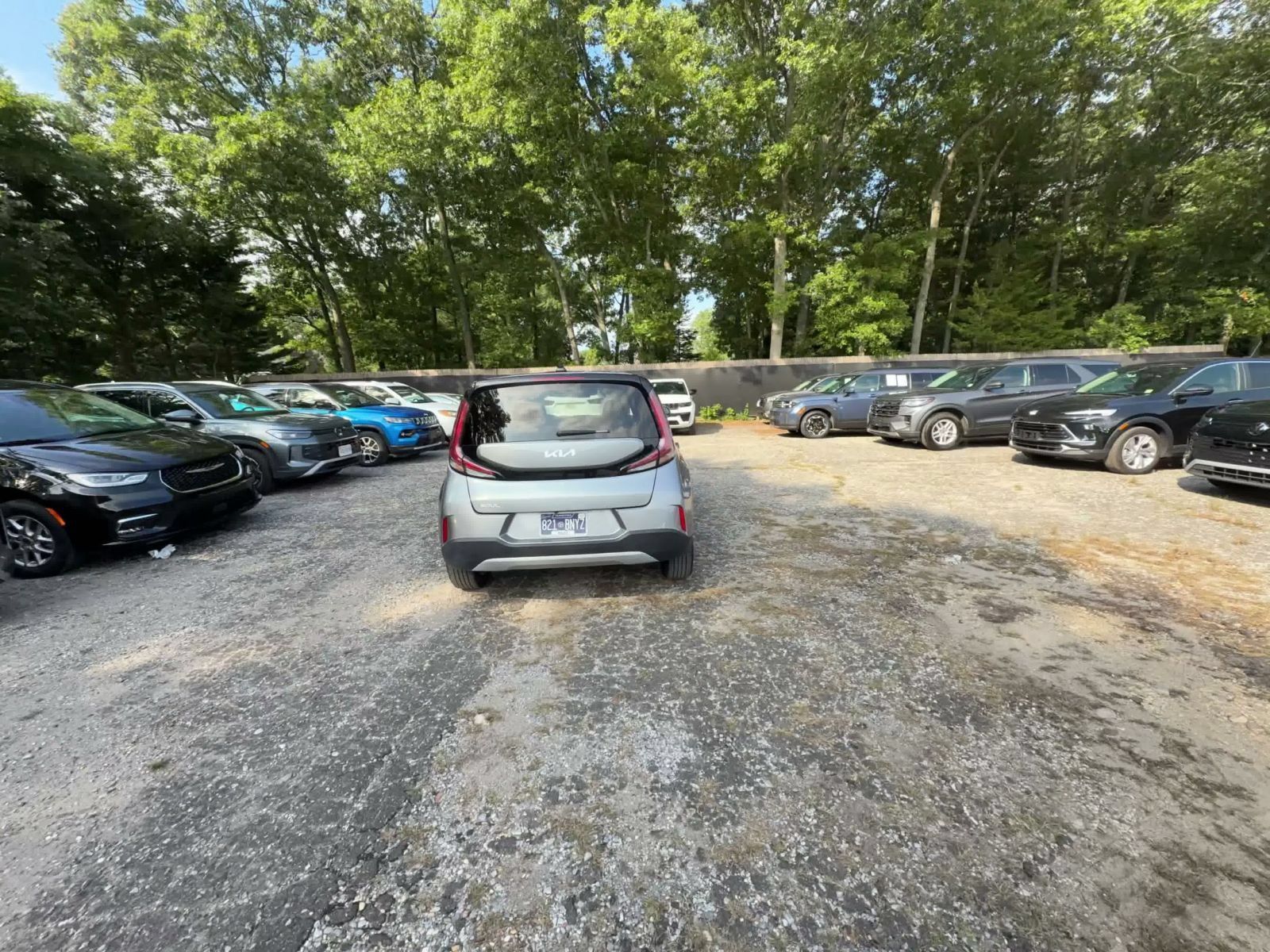 Used 2025 Kia Soul LX w/ LX Technology Package FWD image 10