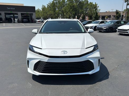 Used 2025 Toyota Camry LE w/ Convenience Package AWD/4WD image 11