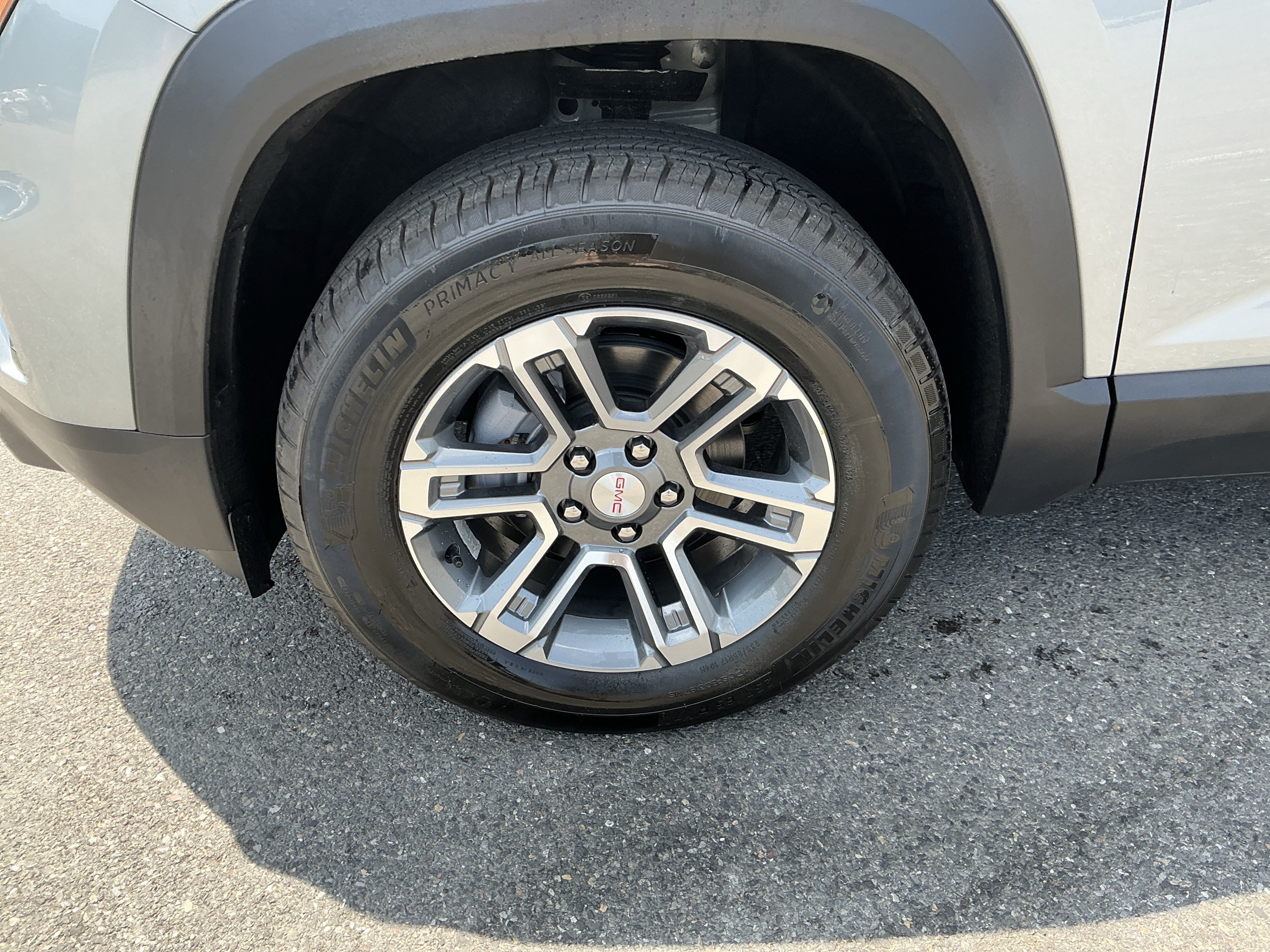 New 2027 GMC Terrain Elevation w/ LPO, Floor Liner Package AWD/4WD image 9