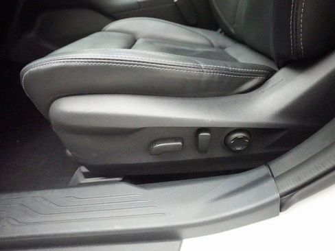 Used 2023 Subaru Outback Touring image 30