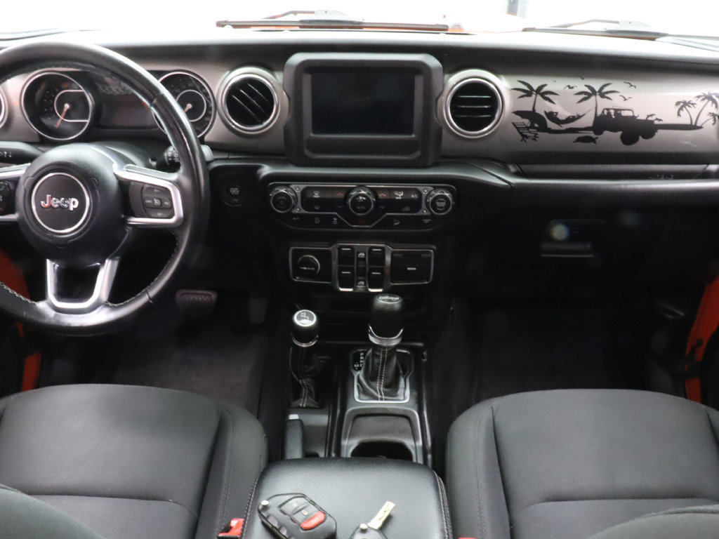 Used 2019 Jeep Wrangler Unlimited Sahara w/ LED Lighting Group AWD/4WD image 17