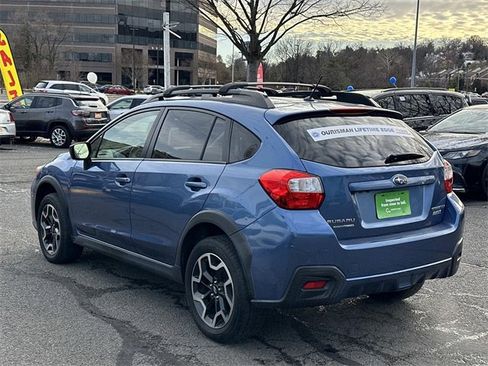 Used 2017 Subaru Crosstrek 2.0i image 4