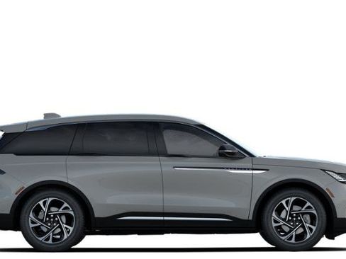 New 2026 Lincoln Nautilus Premier image 5