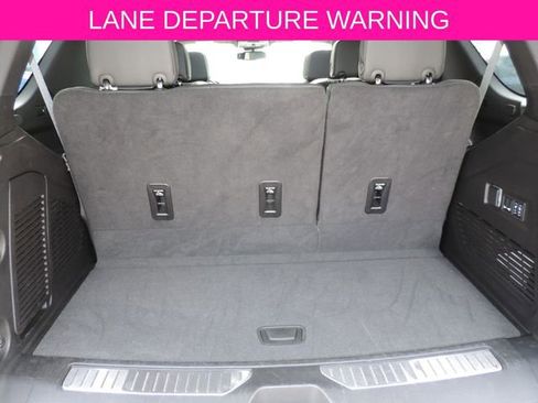 Used 2024 GMC Yukon AT4 w/ Technology Package image 16