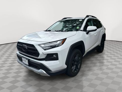 Used 2024 Toyota RAV4 Adventure AWD/4WD image 4