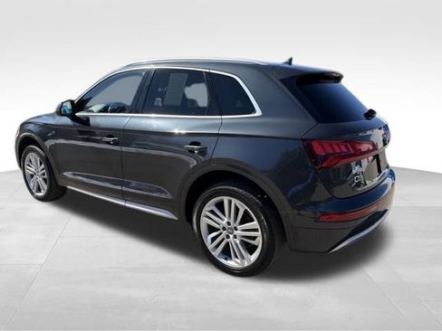 Used 2018 Audi Q5 2.0T Premium Plus w/ Premium Plus Package image 4