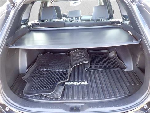 Used 2024 Toyota RAV4 SE w/ Convenience Package AWD/4WD image 8