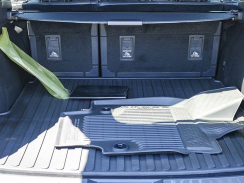 New 2025 Toyota Crown Signia Limited image 31