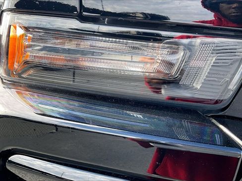 Used 2026 Chevrolet Silverado 2500 Custom w/ Custom Value Package image 33