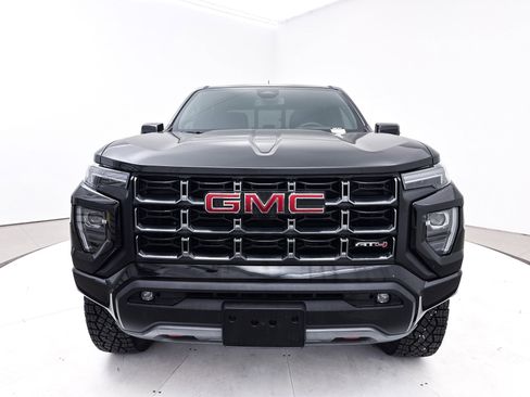 Used 2024 GMC Canyon AT4 w/ LPO, Off Road Lift Package image 16