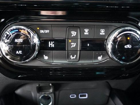 New 2026 Chevrolet Trax RS w/ Driver Confidence Package image 19