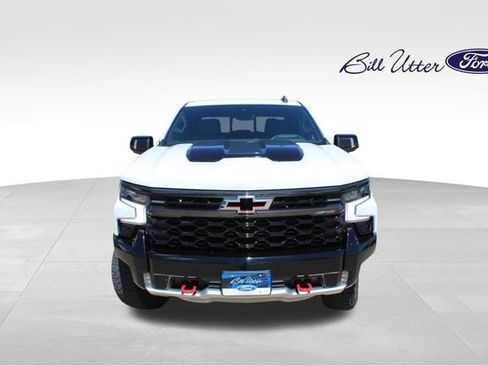 Used 2024 Chevrolet Silverado 1500 ZR2 w/ Technology Package AWD/4WD image 2