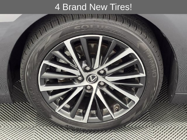 Certified 2022 Lexus ES 300h w/ Premium Package FWD image 23