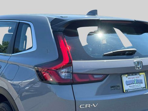Certified 2023 Honda CR-V LX image 8