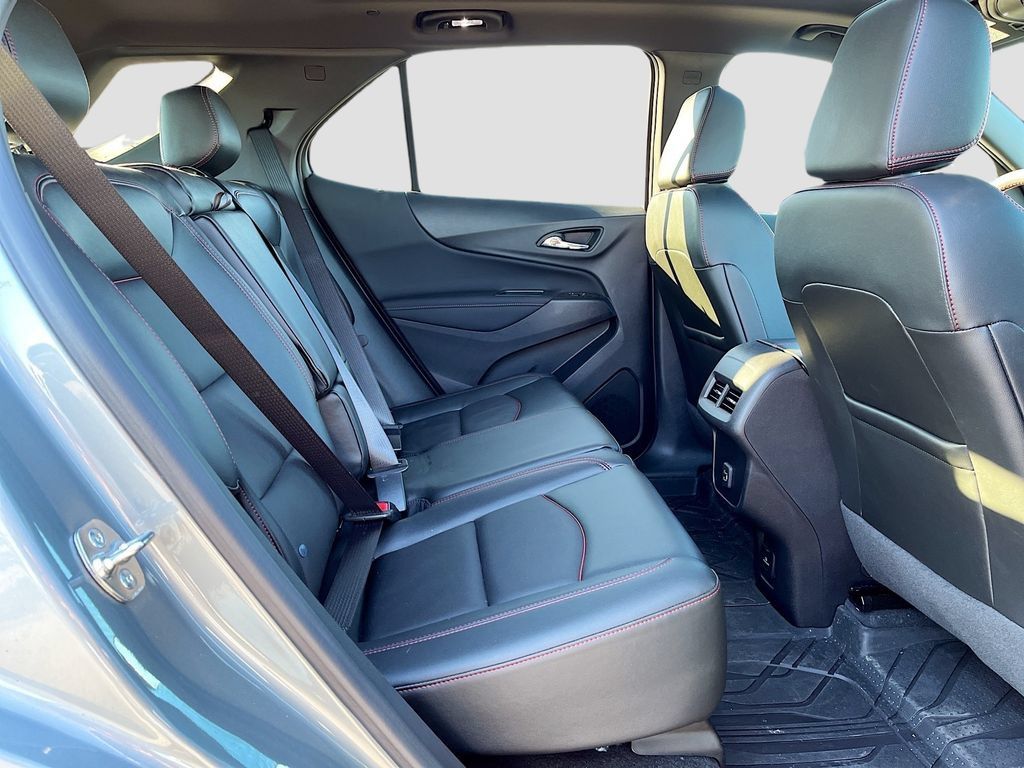 Used 2024 Chevrolet Equinox RS w/ RS Leather Package AWD/4WD image 25