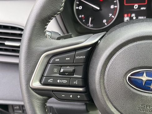 Used 2025 Subaru Outback Premium AWD/4WD image 25