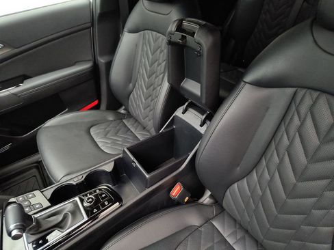 Used 2025 Kia Sportage X-Pro Prestige image 27