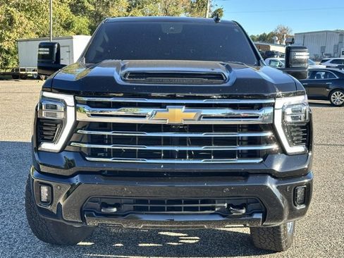 Used 2024 Chevrolet Silverado 2500 LTZ w/ LTZ Convenience Package image 2