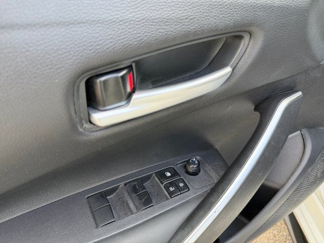Certified 2023 Toyota Corolla SE w/ SE Premium Package FWD image 17