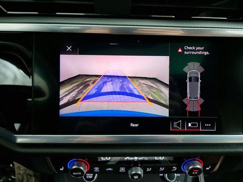 Used 2021 Audi Q3 2.0T Premium Plus w/ Premium Plus Package image 20