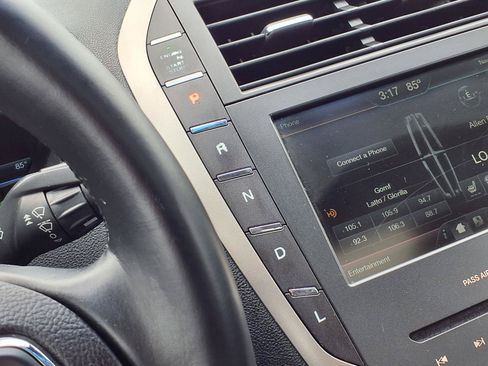 Used 2016 Lincoln MKZ Hybrid w/ Equipment Group 600A Reserve FWD image 16