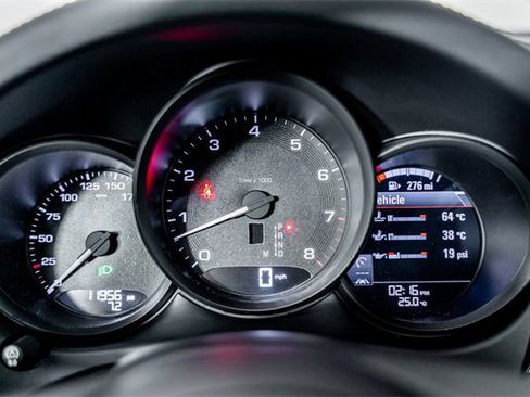 Used 2022 Porsche Macan S w/ Premium Package Plus image 44