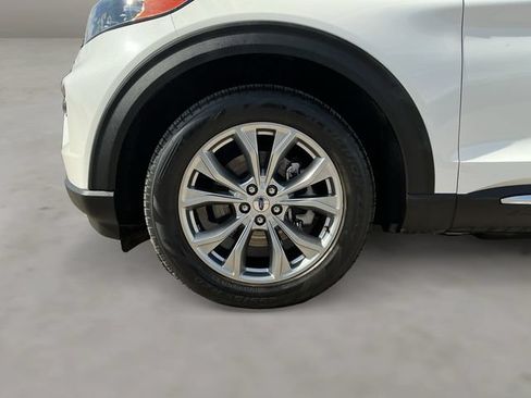 Used 2023 Ford Explorer XLT w/ Equipment Group 202A RWD image 22