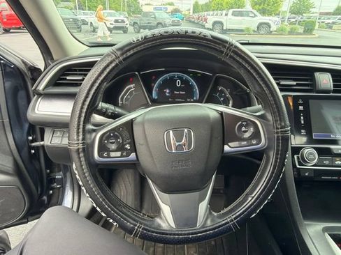 Used 2017 Honda Civic EX-L image 18