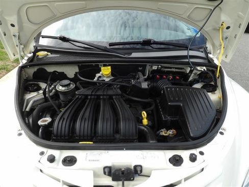 Used 2008 Chrysler PT Cruiser image 25