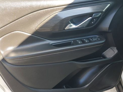 Used 2019 GMC Terrain SLT image 40