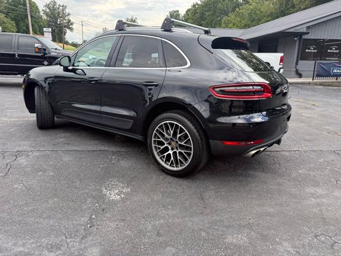 Used 2015 Porsche Macan S w/ Premium Package Plus AWD/4WD image 35