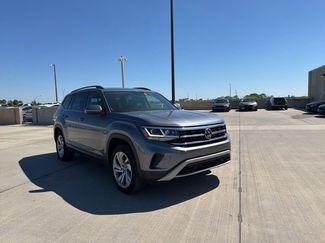 Used 2022 Volkswagen Atlas SE w/ Panoramic Sunroof Package video 1