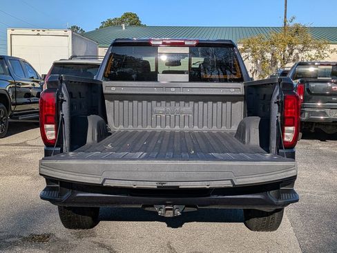 Used 2025 GMC Sierra 1500 Elevation w/ Preferred Package image 13