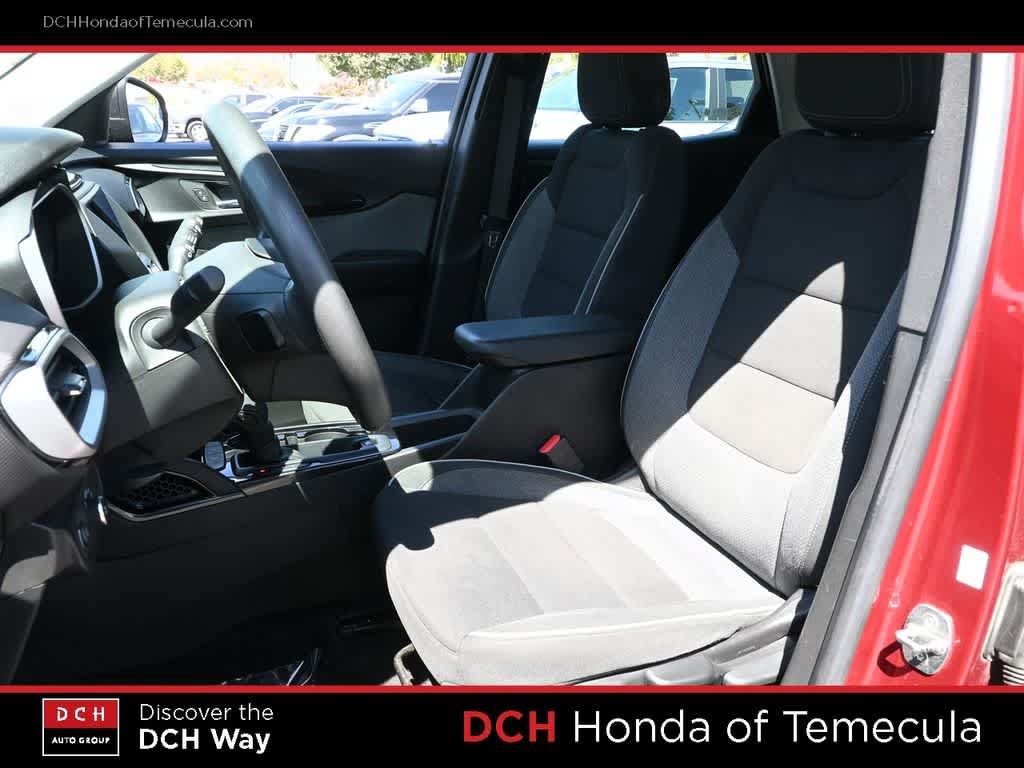 Used 2023 Chevrolet TrailBlazer LS FWD image 17